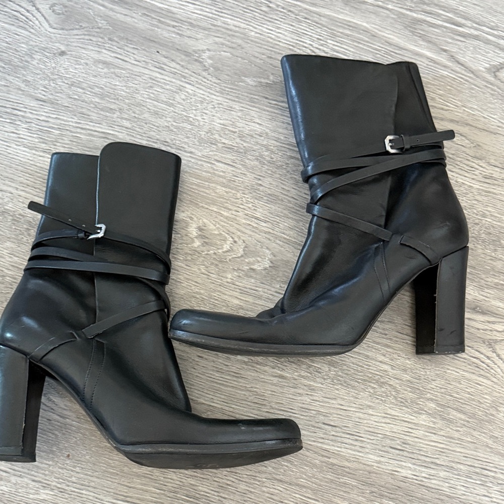 Jil Sander Black Leather Wrap-Strap Block Heel Ankle Boots - Picture 3 of 5